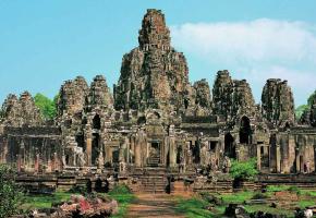 Angkor Wat, le plus célèbre des temples-montagne. DR