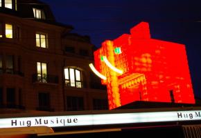«L’Eléphant rouge», exposé au Grand-Pont 4, a été installé pour la première fois en 2016 lors de la fête des Lumières de Lyon. DR