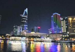 Les croisières nocturnes sont très prisées pour admirer Saigon by night. 