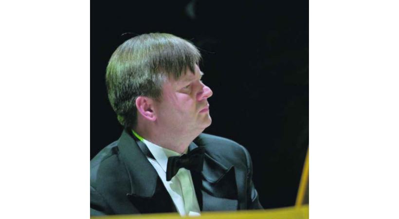 Un célèbre organiste de la Philharmonie de la Baltique en Pologne