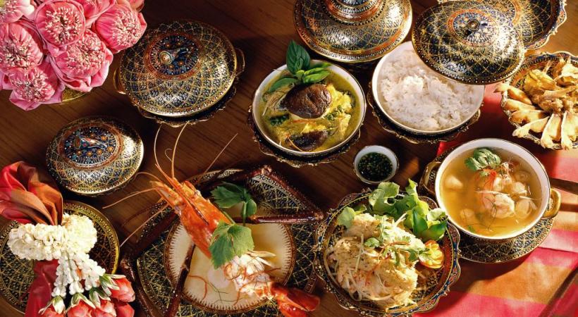  Aux Emirats, une gastronomie des “Mille et une Nuits”. Gastronomie et grand air en Autriche. Une offre gastronomique thaïlandaise particulièrement alléchante.