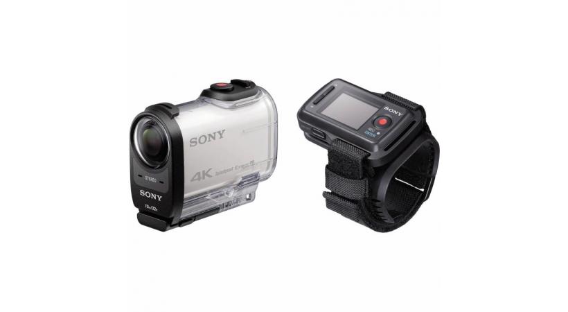  Cette caméra Sony est une des rares à proposer une télécommande bracelet avec un écran LCD de plus de 3 pouces. DR
