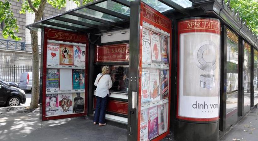 À Paris, les Kiosques Théâtre mettent en vente chaque jour des billets à demi-prix. DR