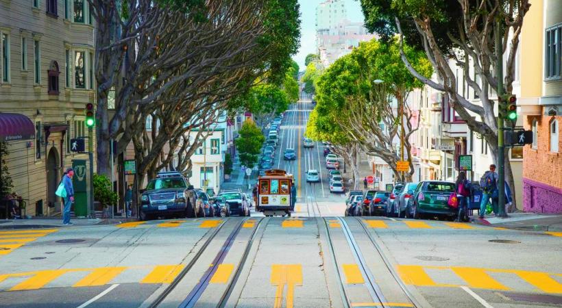 Les rues de San Francisco sont célèbres pour leurs pentes vertigineuses. DR