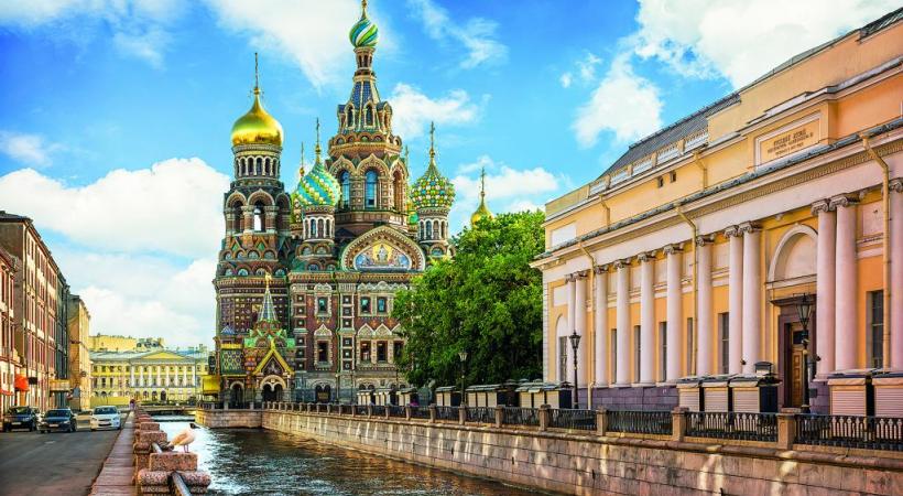 Saint-Pétersbourg (ex-Leningrad) est surnommée la Venise du Nord en raison de sa ressemblance, par endroits, avec la sublime italienne. ISTOCK 
