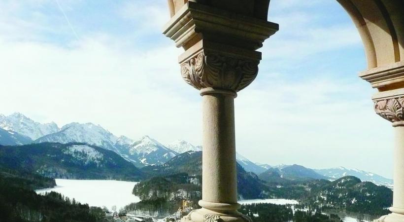 Le château Neuschwanstein compte 200 pièces, 664 fenêtres et des centaines d’œuvres d’art. PIXABAY. 